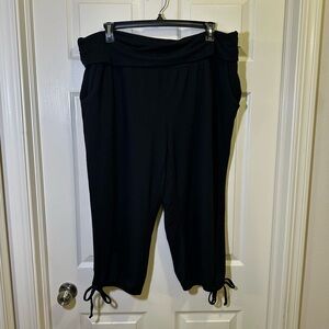 Cato Active Lounge Capri Leggings Size 22/24W Black Rolled Waistband Tie Knit
